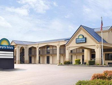 Days Inn By Wyndham Athens Exterior photo